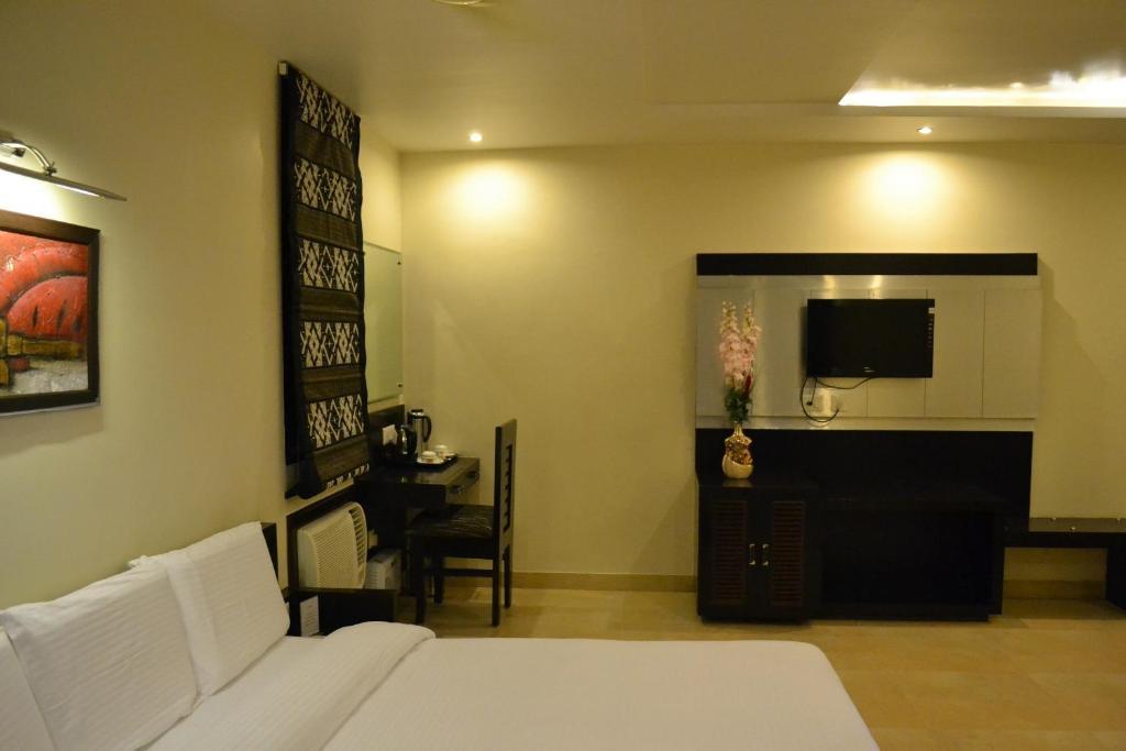 Hotel Ravisha Continental Аллахабад Номер фото